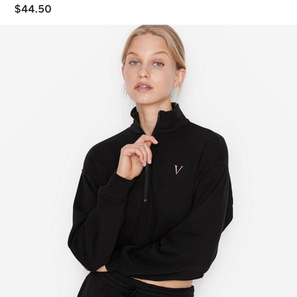 VS crop pullover